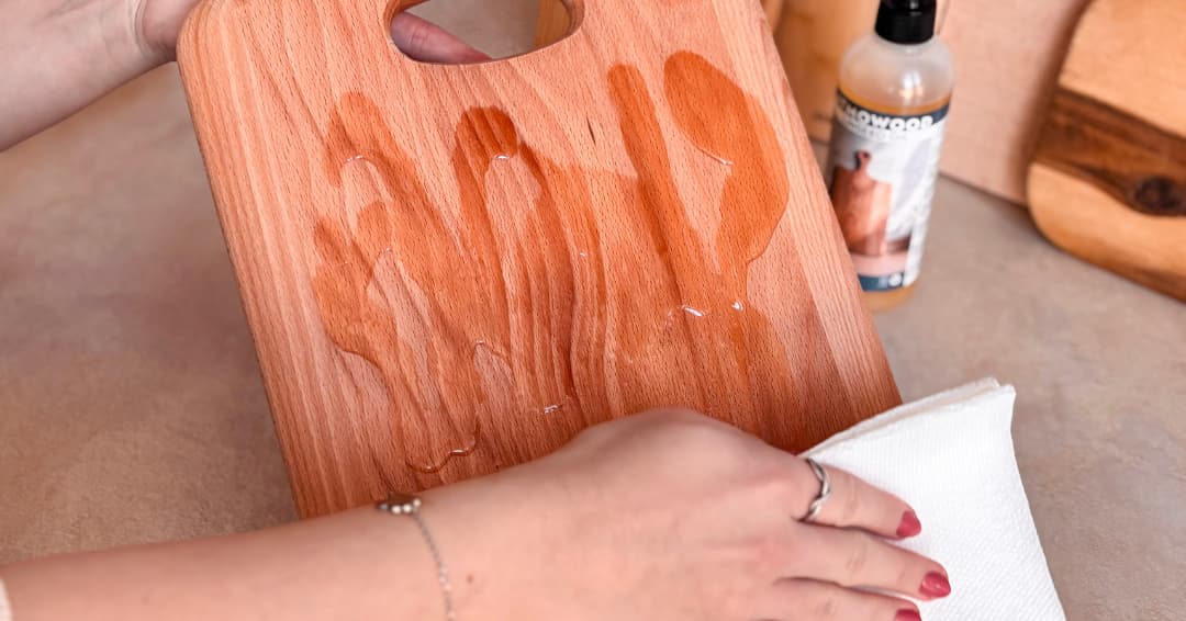 postup-olejovani-dreveneho-prkenka-3